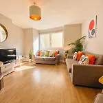 Charming Old Town 2 Bed Apt, 2Mins From Royal Mile